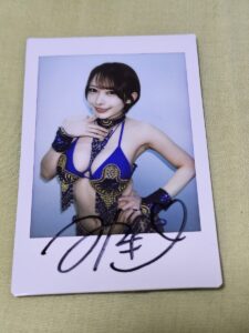 kham pha su vuon tam cua yayoi mizuki nghe thuat doc dao va anh huong rong lon 697e8756da31b